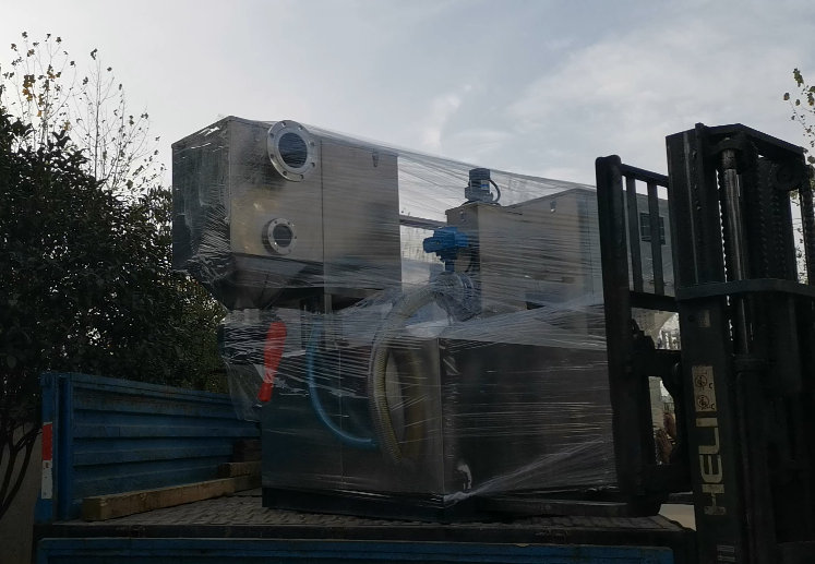 隔油提升一體化設備發(fā)往上海 隔油提升一體化設備發(fā)往上海